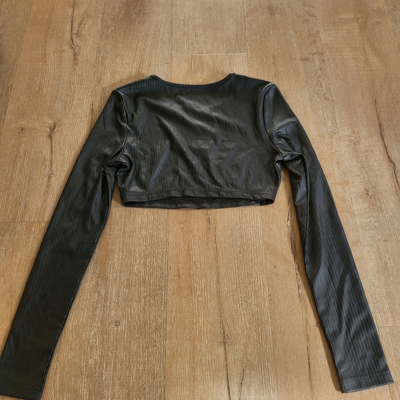 Black Crop Top with Cyber Heart - Picture 3 of 8